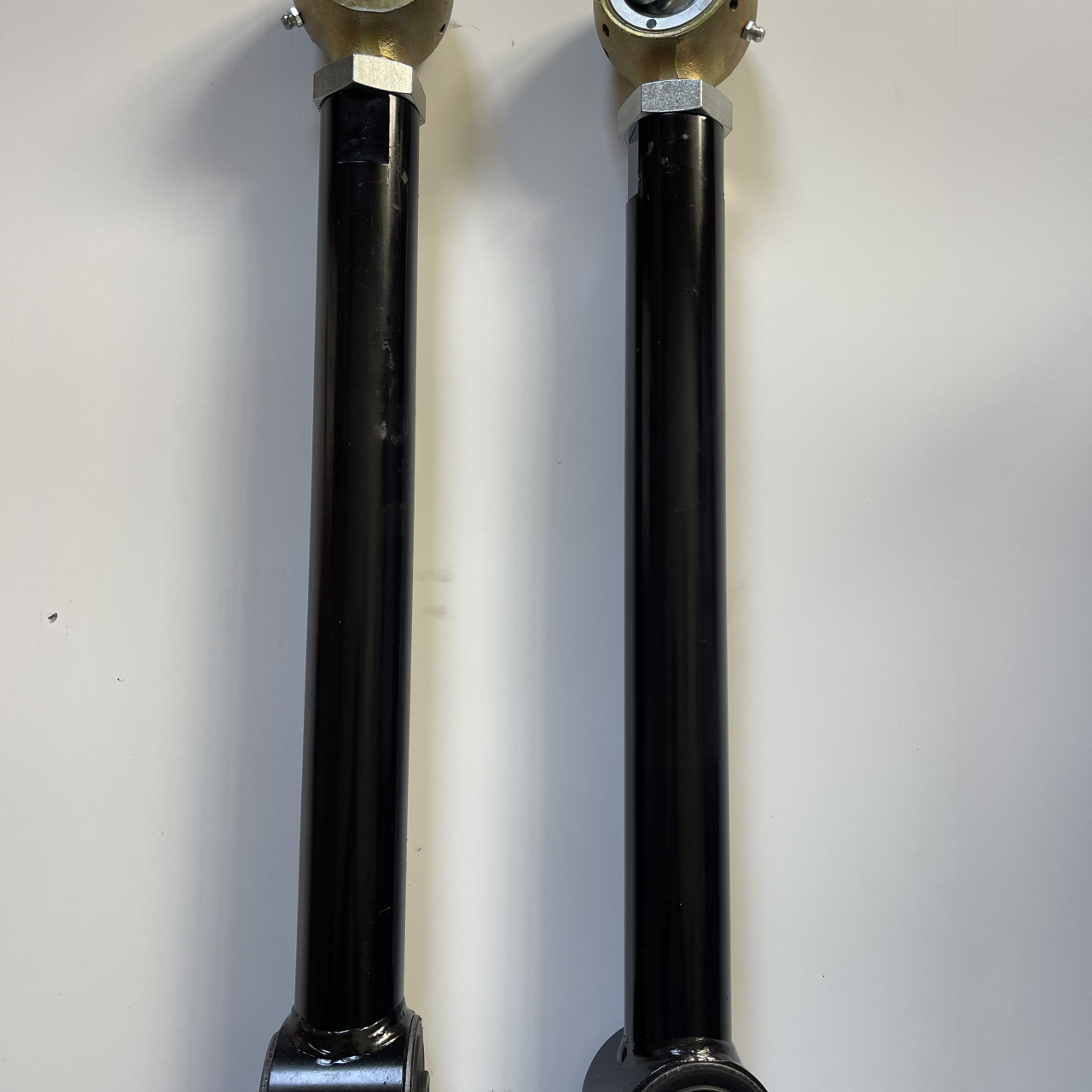 Komplet przednich i górnych dolnych i tylnych wahaczy regulowanych x-flex John Red lift 0-6'' John Red - Jeep Wrangler JK 07-18