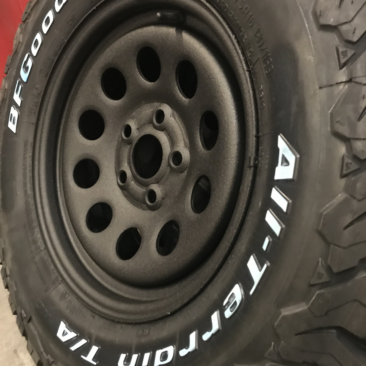 Dotz srebrna felga ET30  16x7 5x120 Volkswagen Amarok