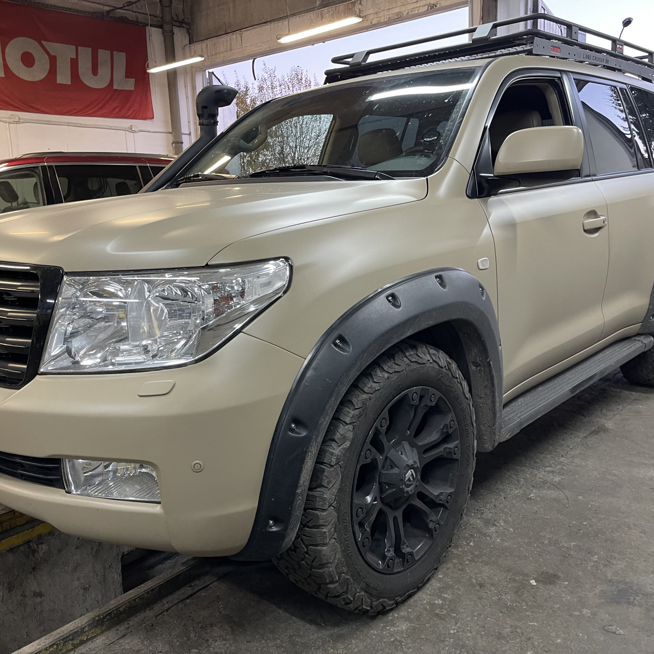 Felgi aluminiowe Fuel Vapor Black D560 20x9 5X150 ET 20 TOYOTA