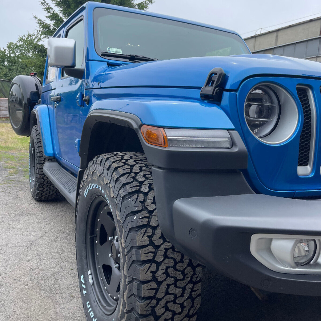 FELGI STALOWE CZARNY MAT 17X8 5X127 ET-10 WRANGLER