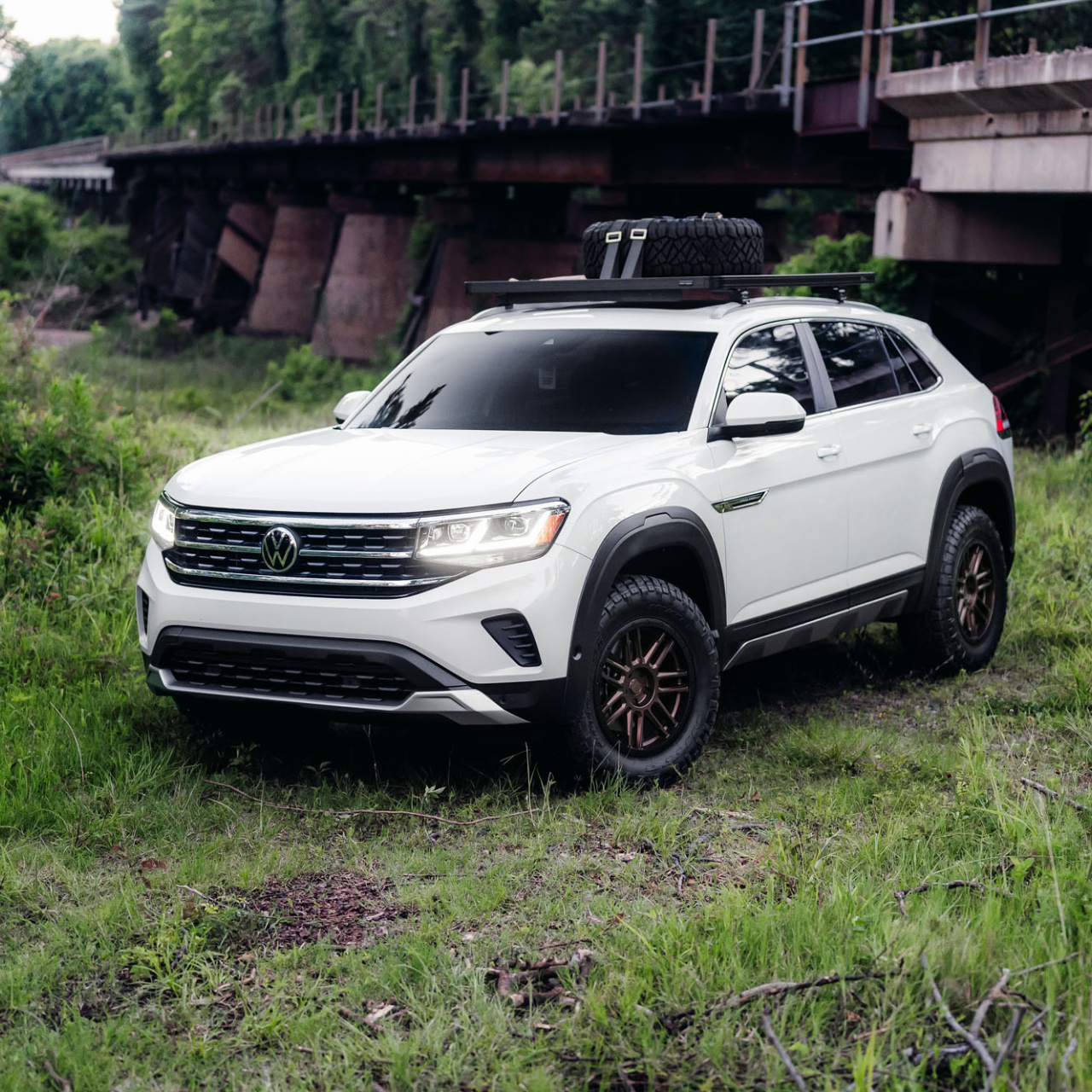 Felgi aluminiowe Black Rhino Model Arches Bronze 17x8 ET30 VW AMAROK Land Rover ITP.