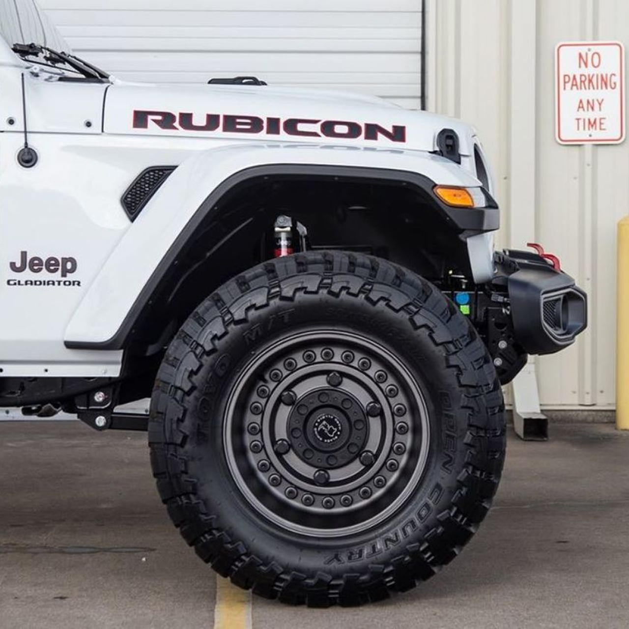 FELGI ALUMINIOWE Black Rhino Armory 9,5x17 8x165,1 ET 6RAM 2500 3500