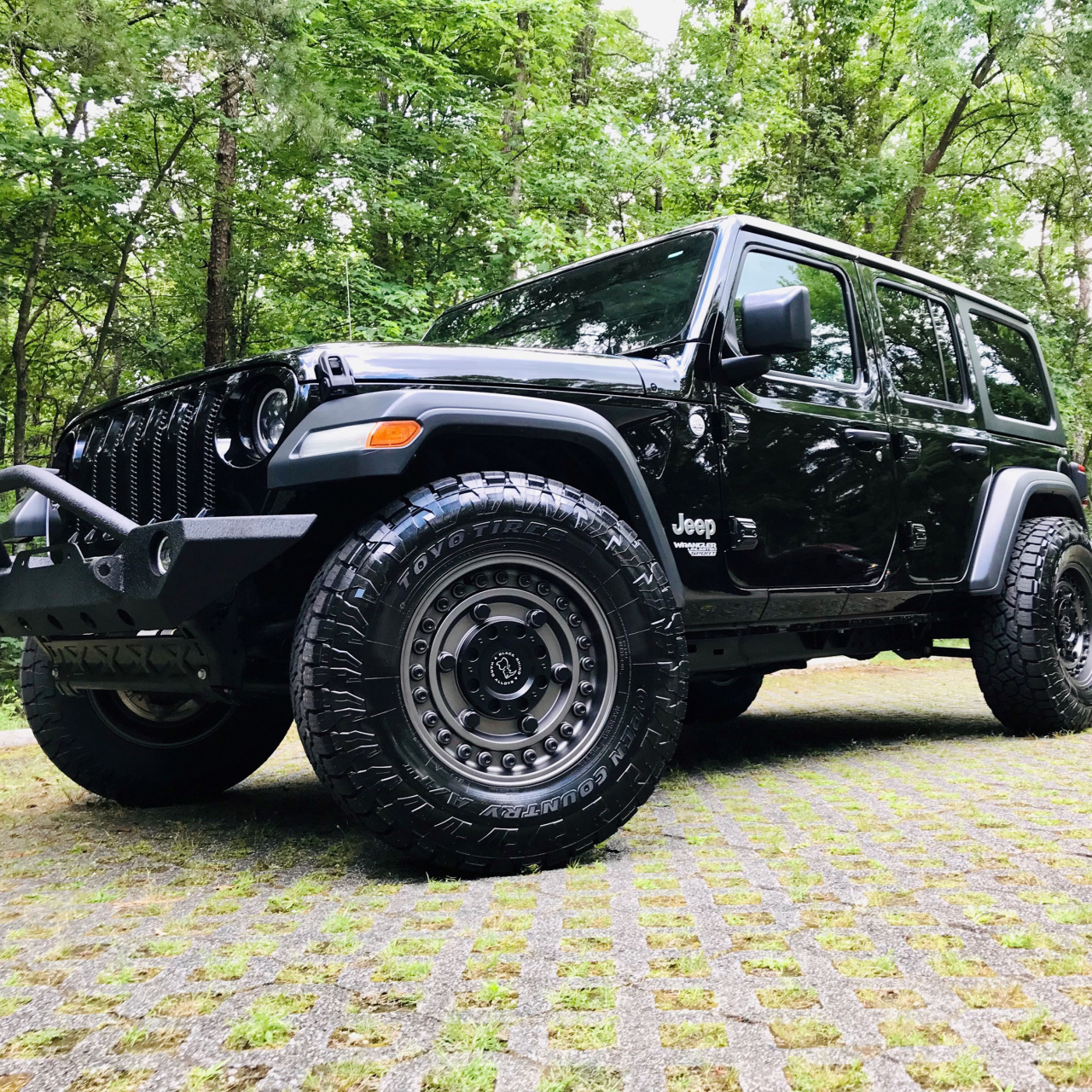 FELGI ALUMINIOWE Black Rhino Armory 9,5x17 8x165,1 ET 6RAM 2500 3500