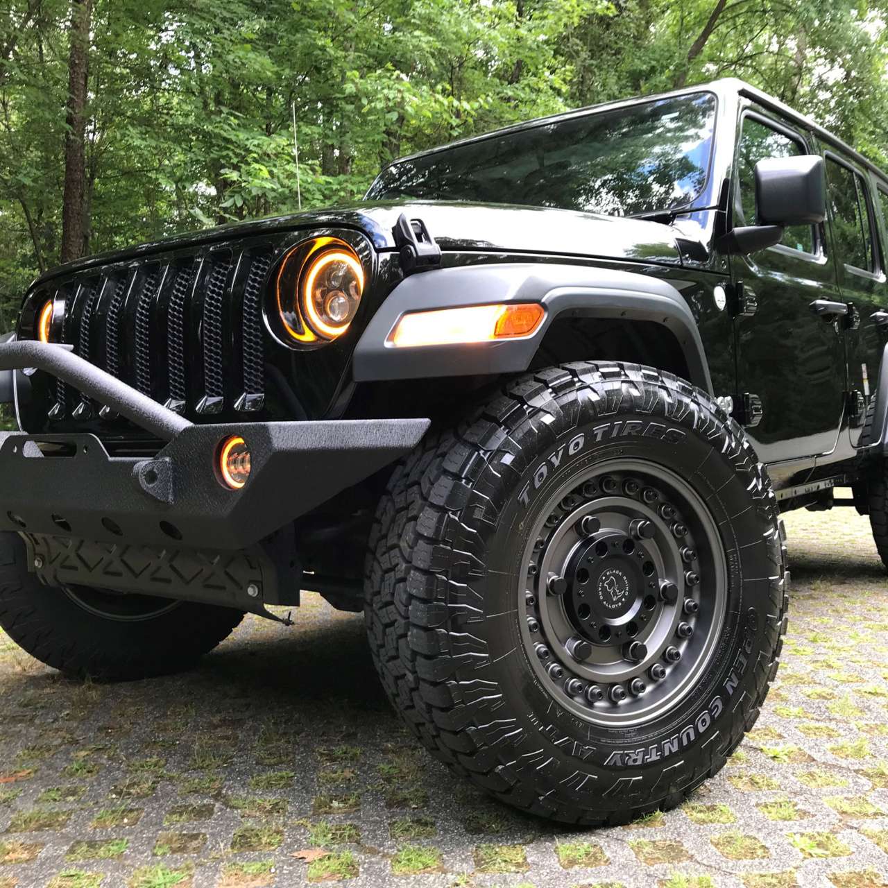 Felga aluminiowa Black Rhino Armory 9,5x17 5x127 ET-18 - Jeep Wrangler JK, JL