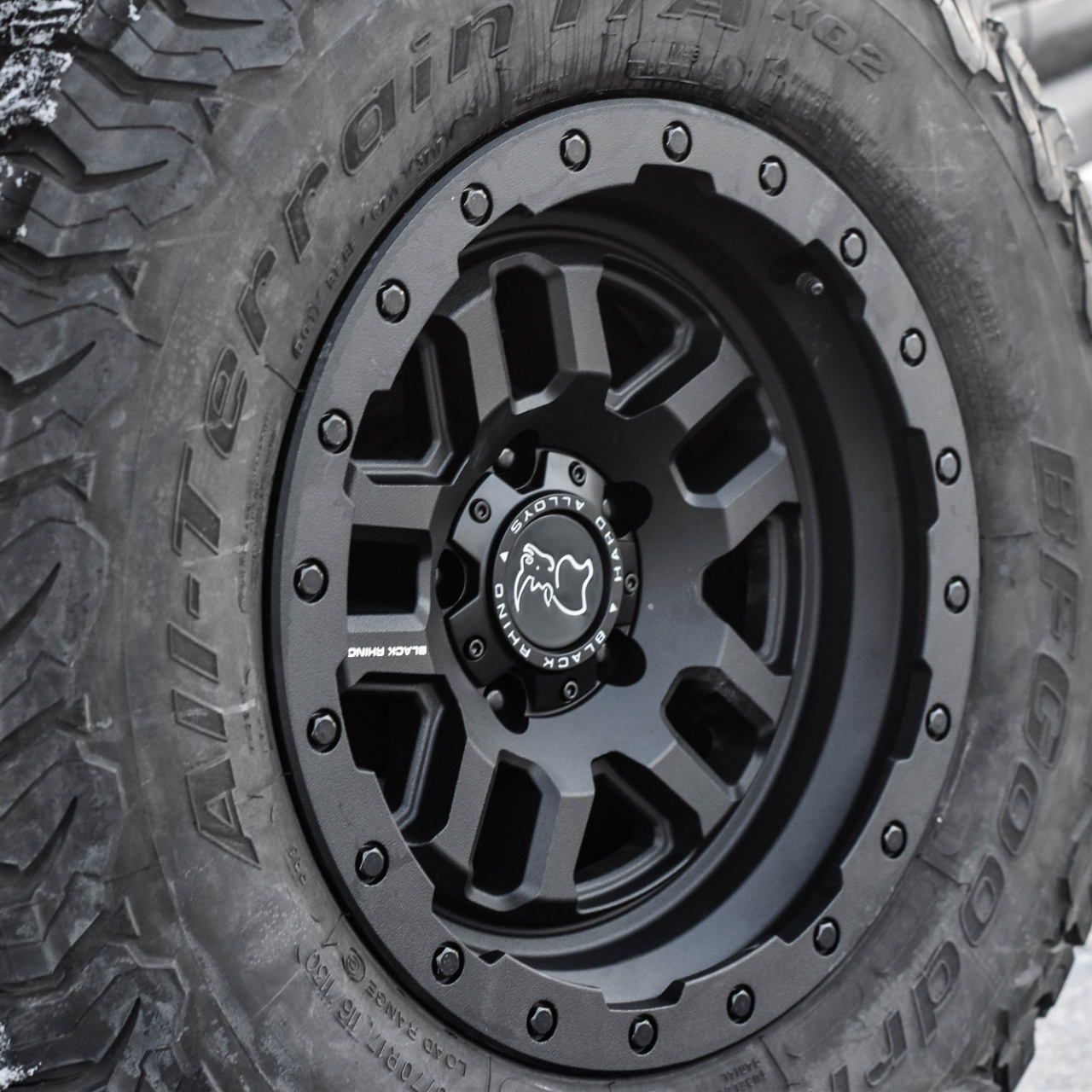 Felgi aluminiowe Black Rhino Model Barstow 20x8,5 ET30 VW AMAROK ITP.