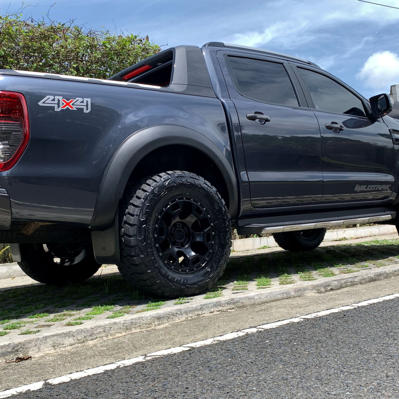 Felga aluminiowa Black Rhino Gauntlet 9x18 6x139,7 ET12 - Toyota, Nissan, Mitsubishi