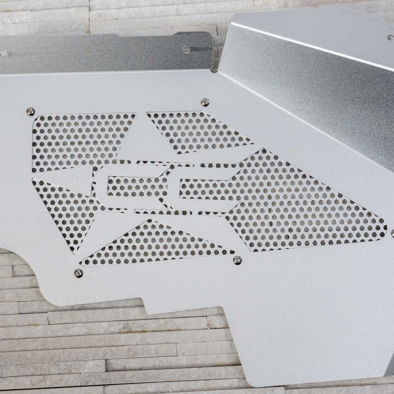  JEEP WRANGLER JK WEWNĘTRZNE ALUMINIOWE NADKOLA PRZEDNIE WENTYLOWANE