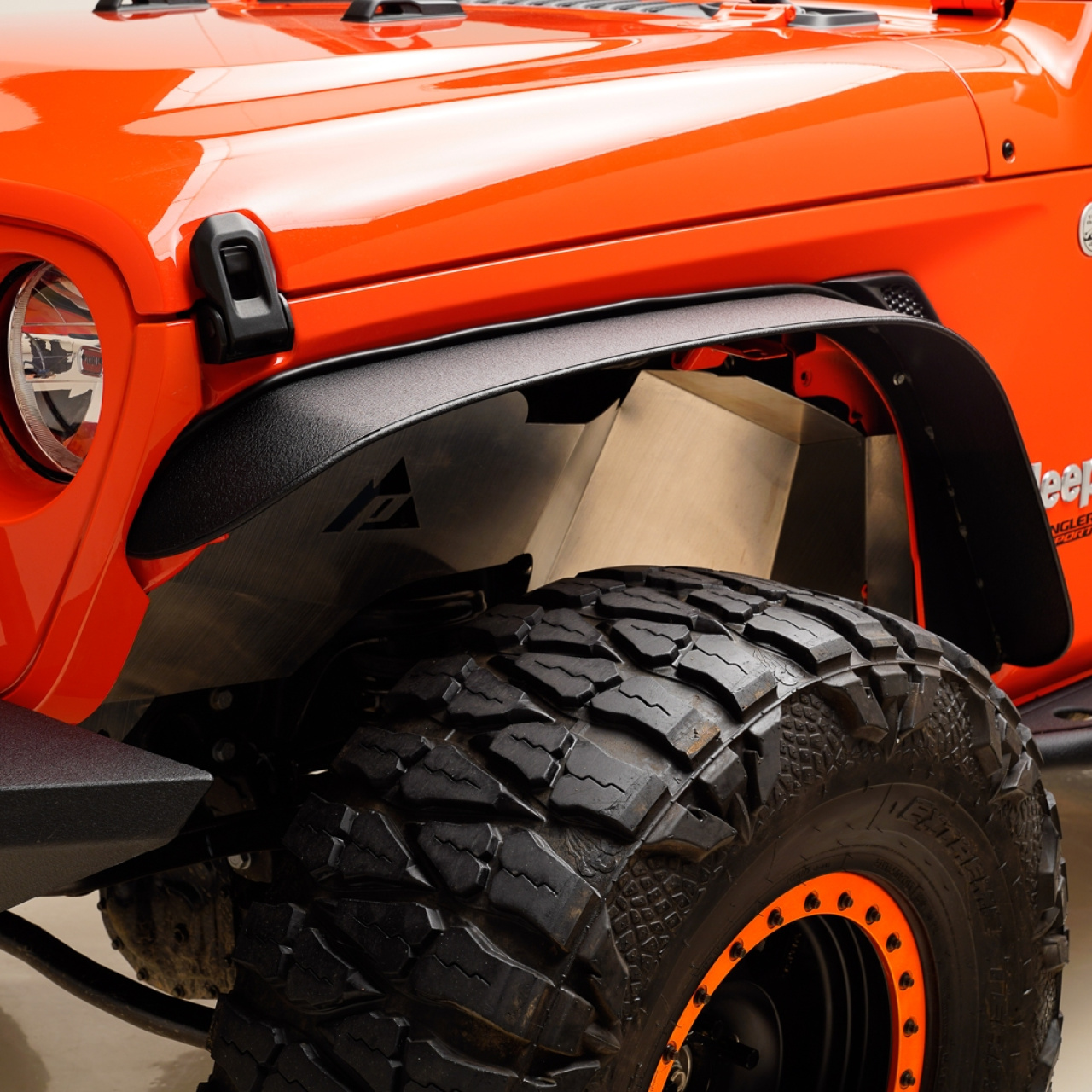 JEEP WRANGLER JL 2018+ POSZERZENIA BŁOTNIKÓW