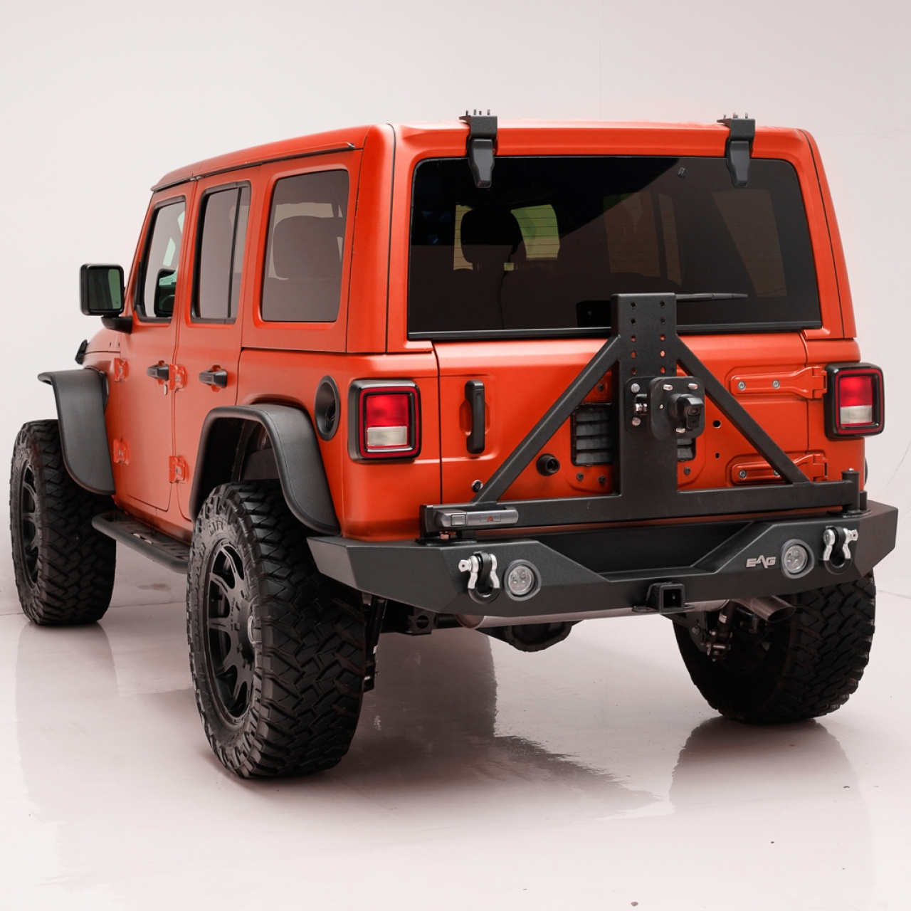  Zderzak tylny stalowy Paramount Automotive z mocowaniem koła zapasowego Jeep Wrangler JL 2018+