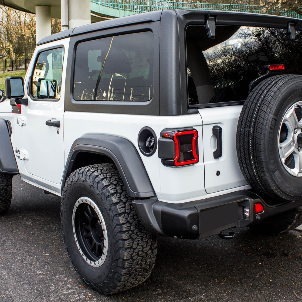 ZDERZAK TYLNY ROCZNICOWY ANNIVERSARY JEEP WRANGLER JL 2018+