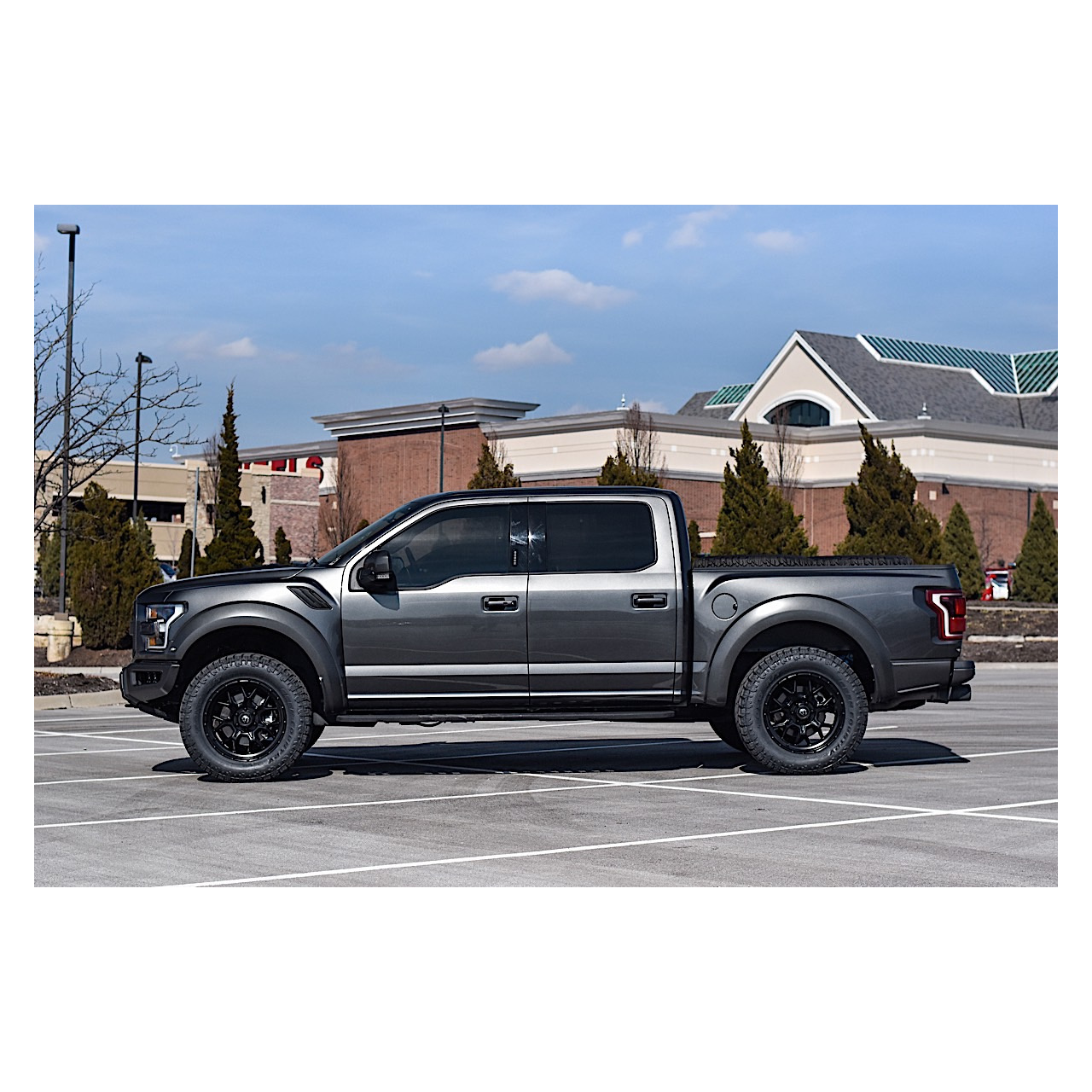 Felgi aluminiowe Fuel Tech Matte Black D670 18x9 5X150 ET 1 TOYOTA