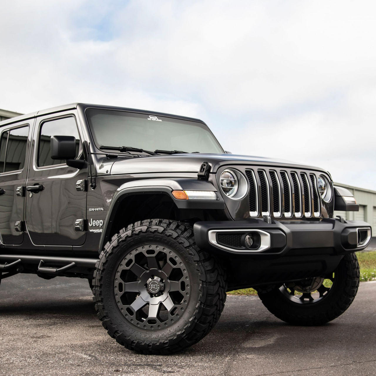 Felgi aluminiowe Black Rhino Model Warlord 18x9 ET-12 6x139,7 RAM Nissan, Toyota Mitsubishi