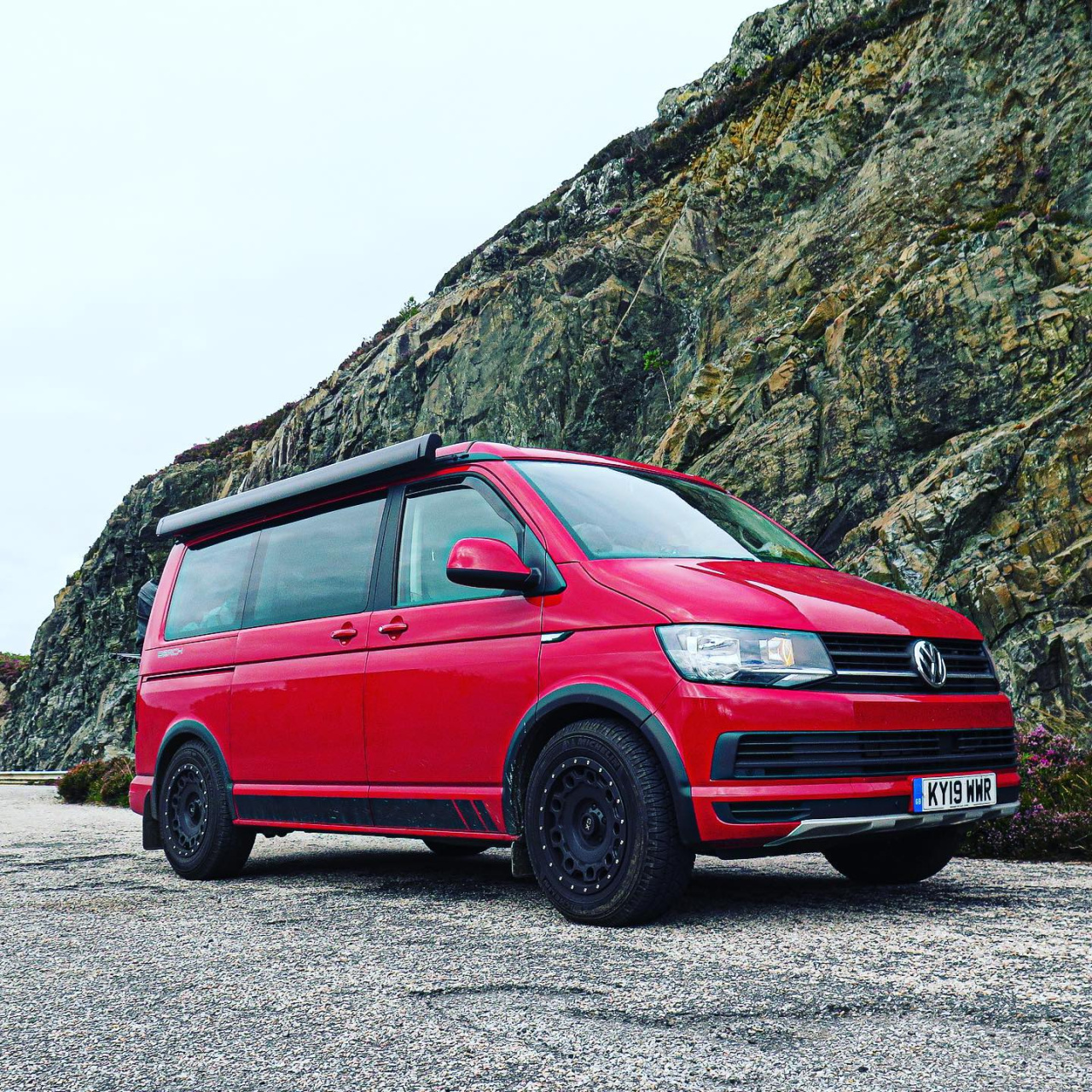 Felgi aluminiowe Fuel Zephyr Black 17x8,5 ET34 VW AMAROK Land Rover ITP.