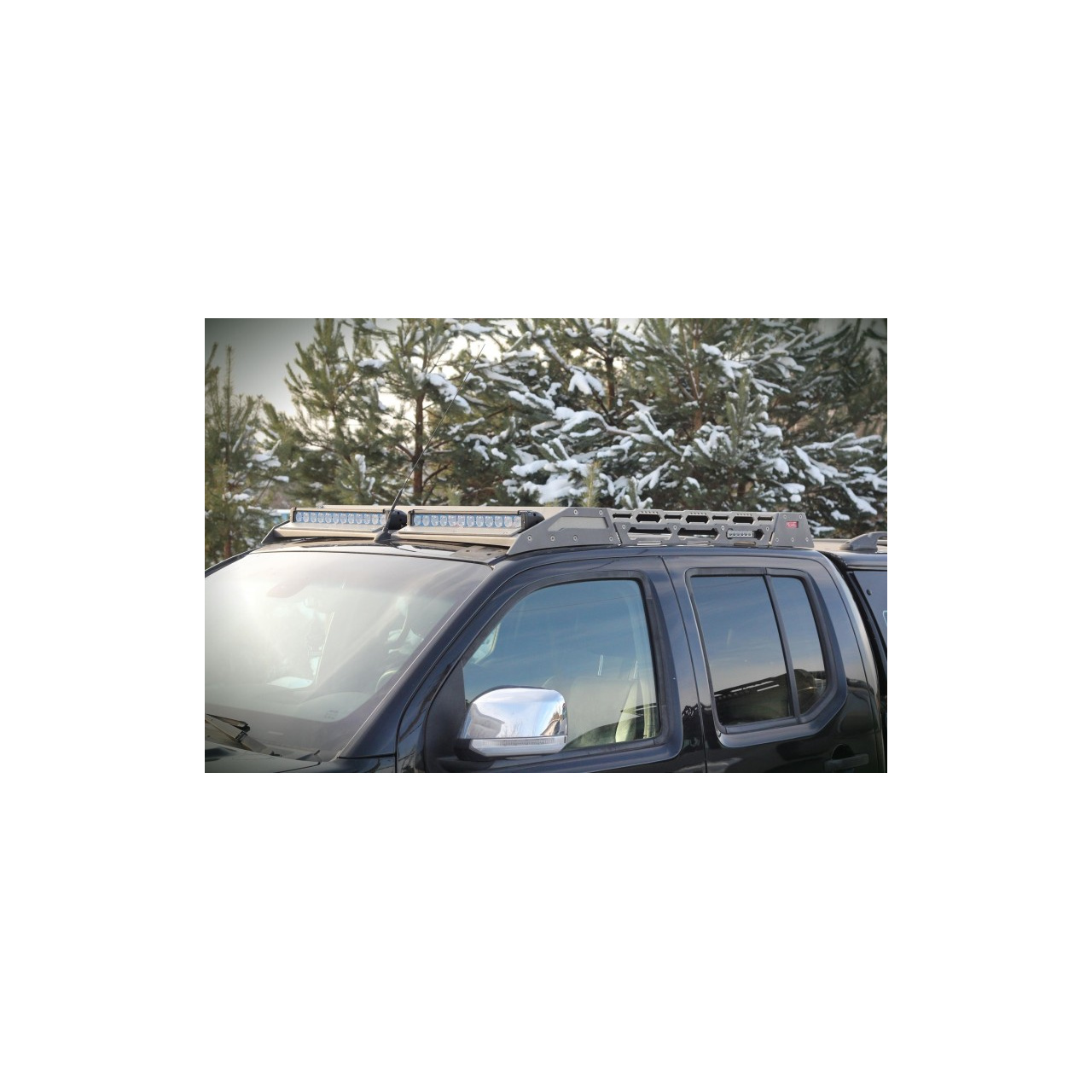 Bagażnik dachowy skrzynkowy Nissan Navara D40