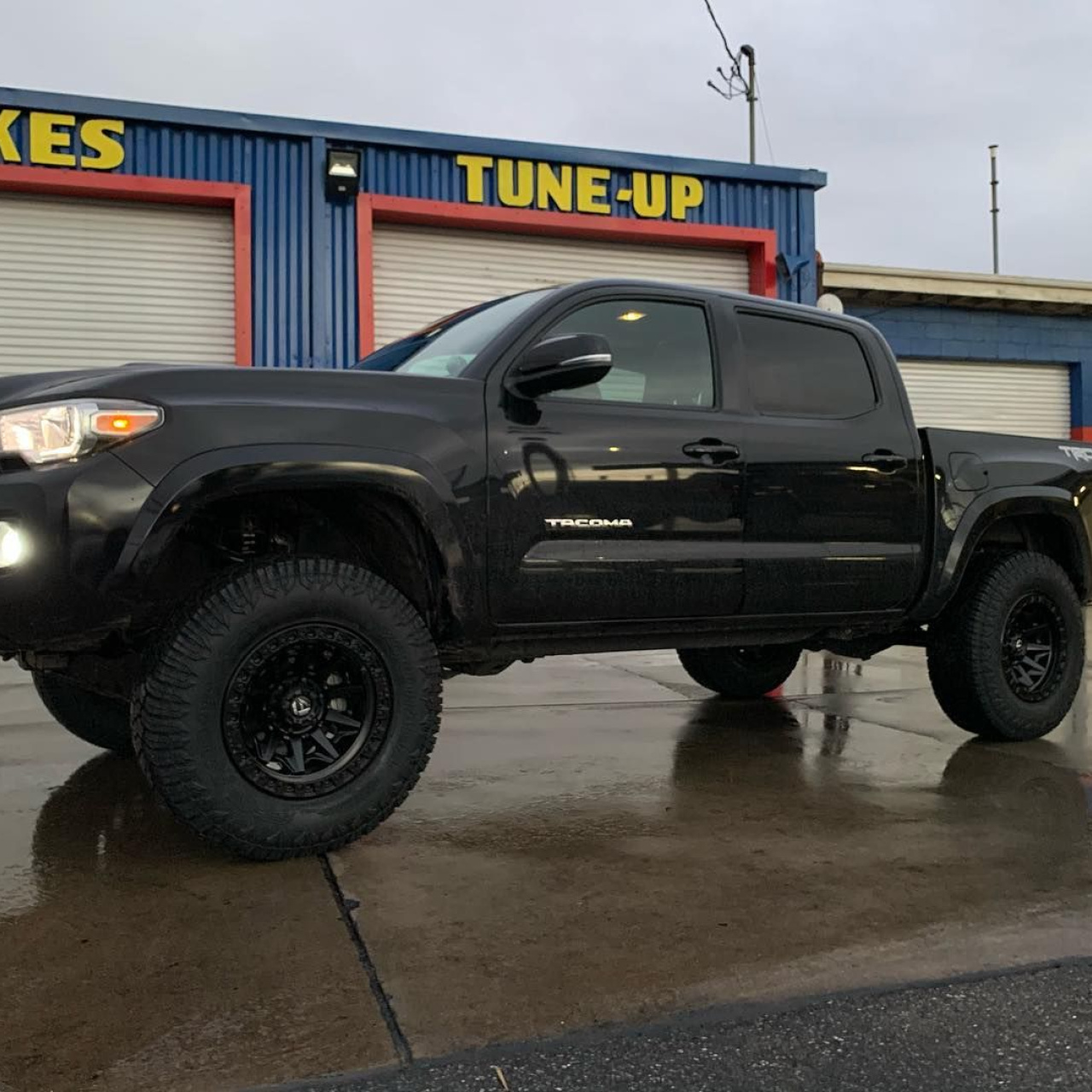 Felga aluminiowa 9x18'' 5x127 ET-12 Fuel Covert Bronze Jeep Wrangler