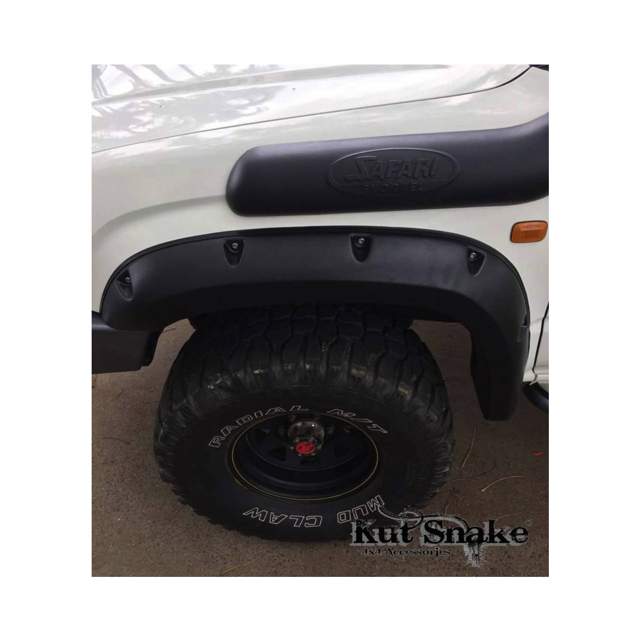 Poszerzenia błotników Toyota Hilux 167 1996-2004