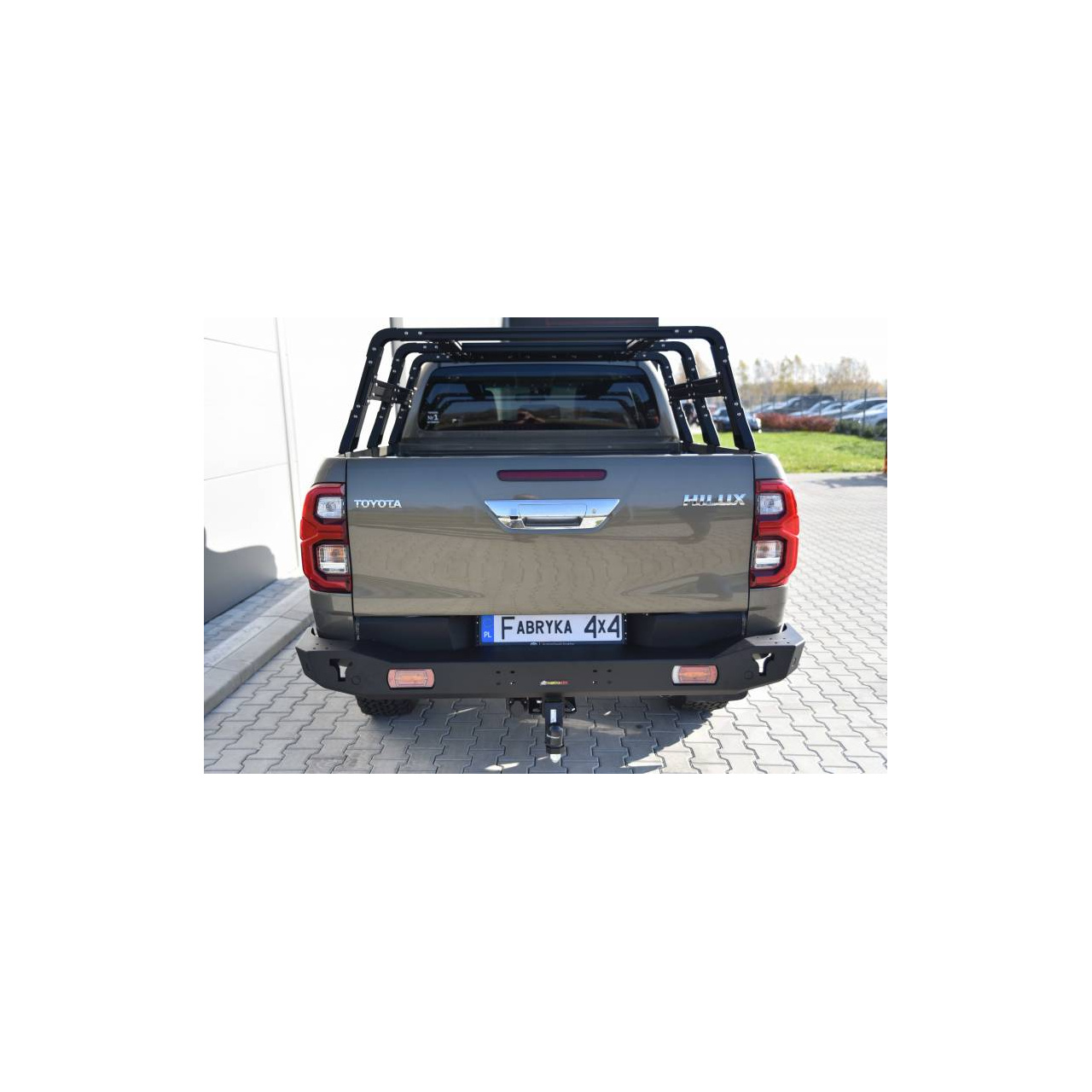 ZDERZAK TYŁ DŁUGI Z LAMPAMI LED TOYOTA HILUX REVO 2020+