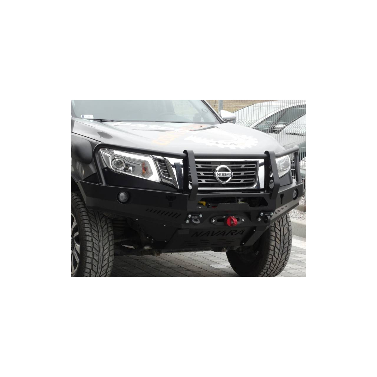 Zderzak stalowy przedni do Nissana NP-300