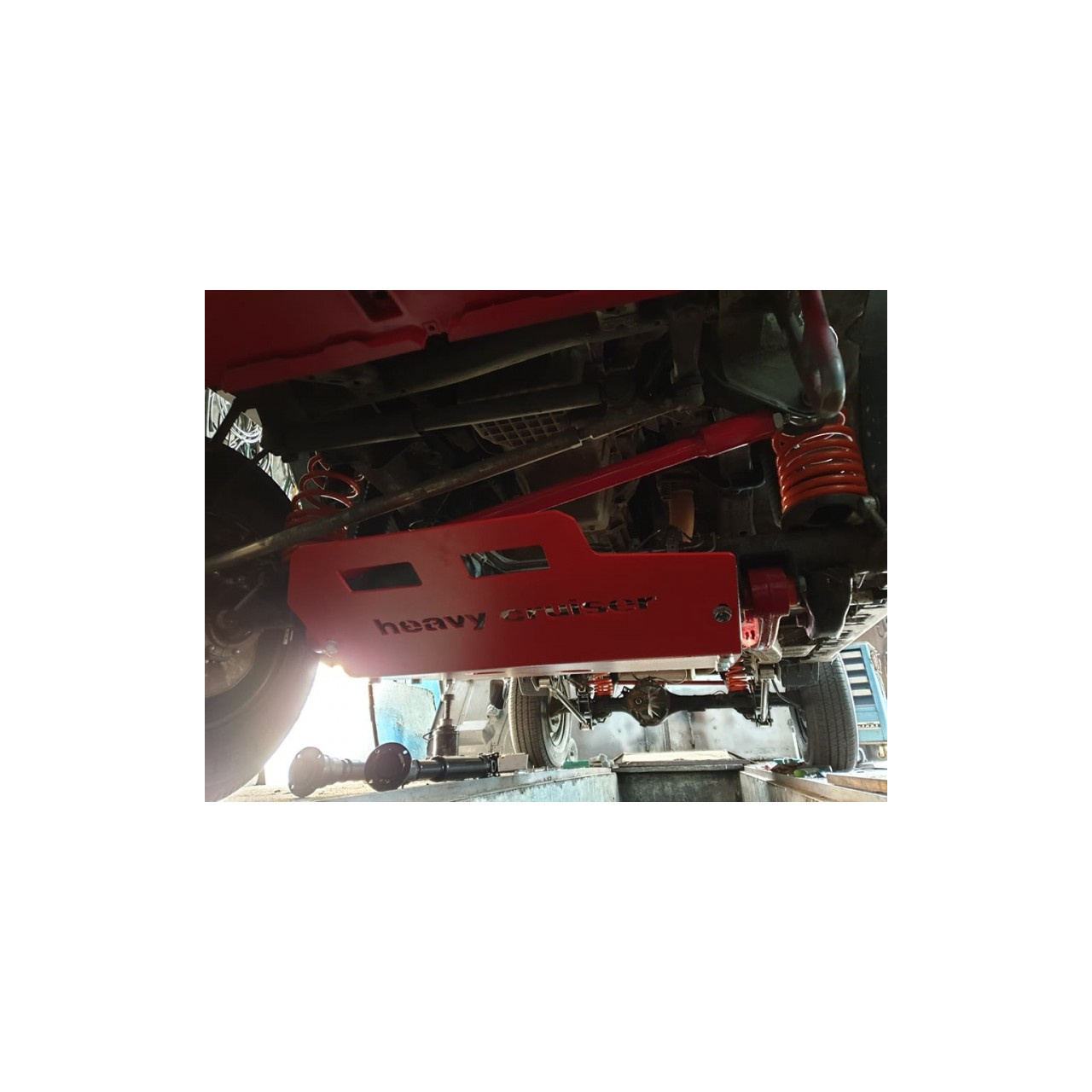 Osłona silnika, drążków i przedniego mostu Suzuki Jimny 2018- czarna