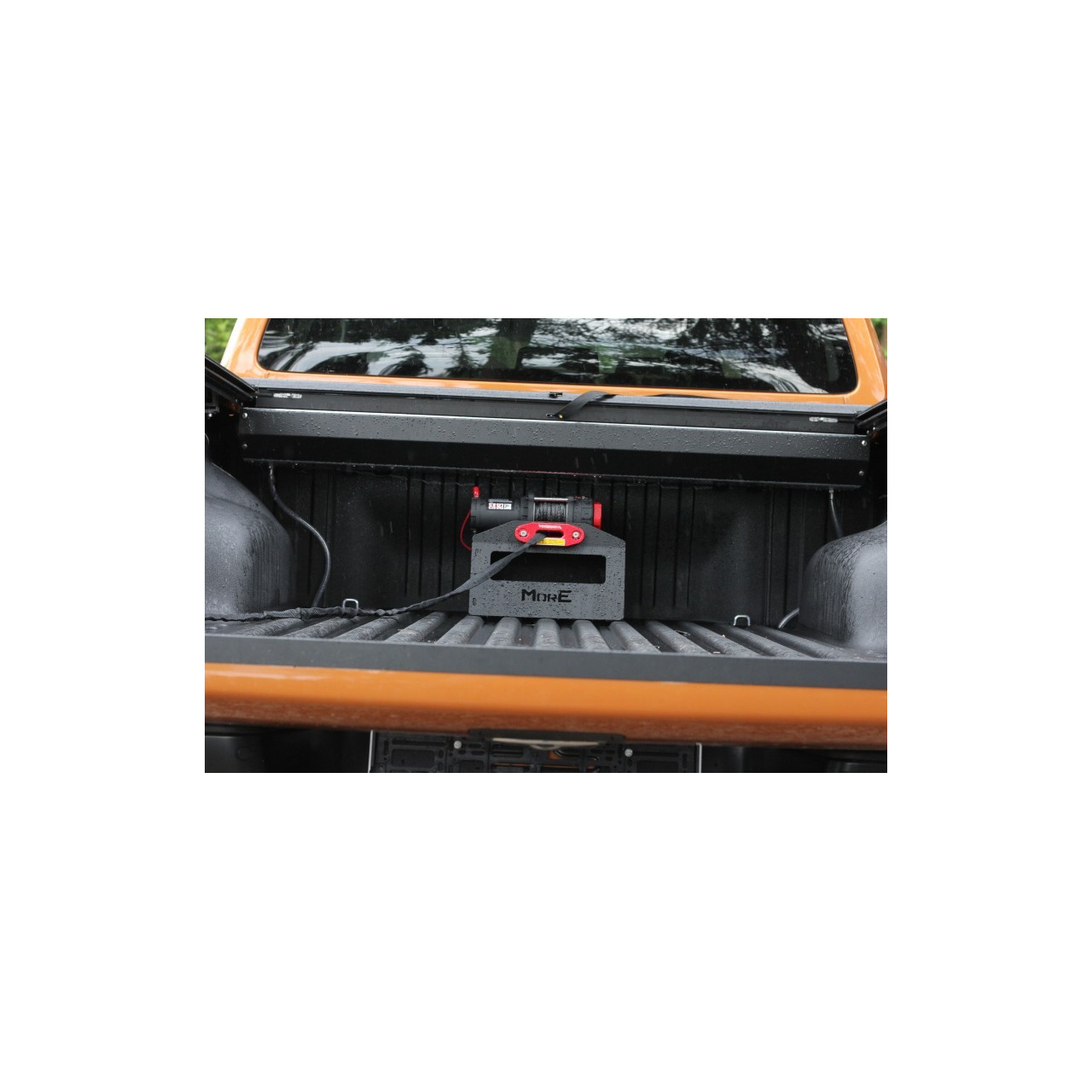 Płyta pod wyciągarkę na pakę pick up średnia