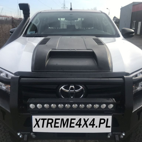 WLOT POWIETRZA NA MASKĘ TOYOTA HILUX REVO 2020-