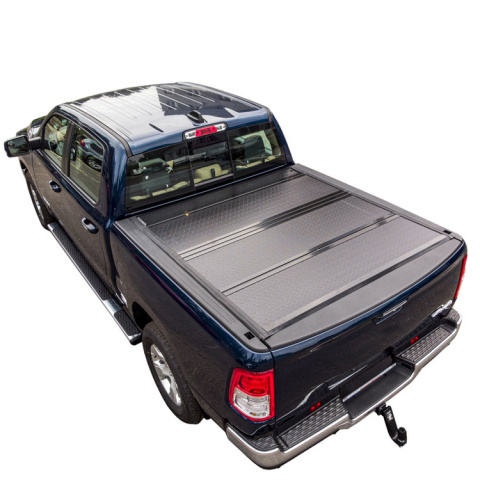 Twarda pokrywa skrzyni ładunkowej tri-fold niski profil Double Cab 5' 5" Toyota Hilux Revo 2015+