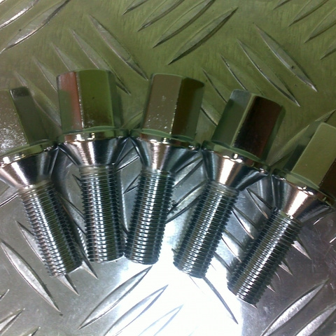 Śruby chrom stożkowe 12x1,25