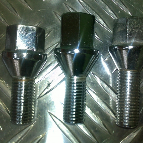 Śruby chrom stożkowe 12x1,5