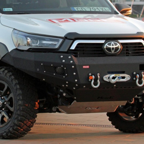 ZDERZAK PRZEDNI MORE4x4 TOYOTA HILUX REVO