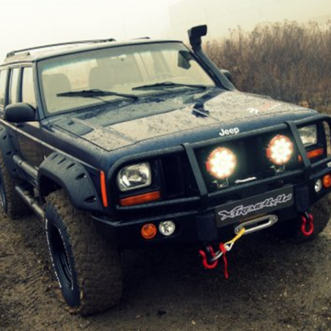 Zderzak stalowy przedni do Jeep Cherokee XJ z oświetleniem